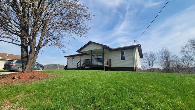 105 Woodcrest Lane, Marietta, OH 45750