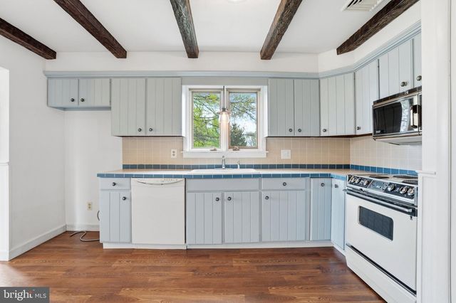 684 HUNSICKER RD, Telford, PA 18969