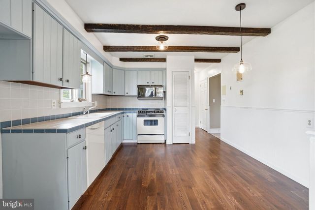 684 HUNSICKER RD, Telford, PA 18969