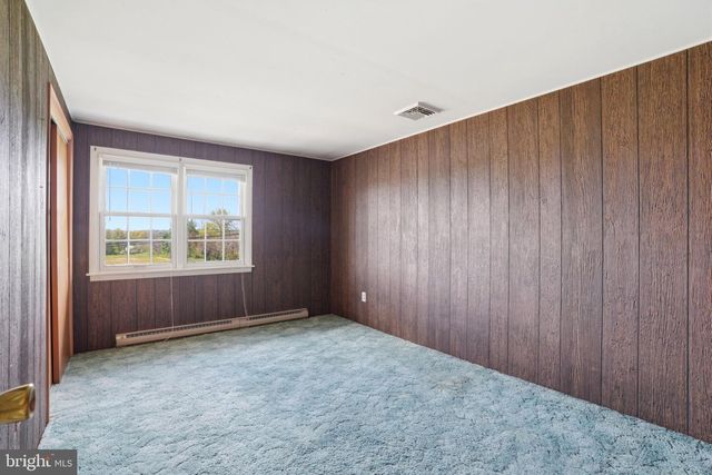 684 HUNSICKER RD, Telford, PA 18969