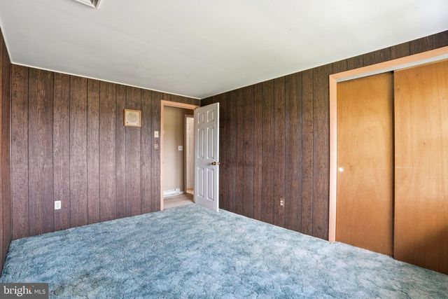 684 HUNSICKER RD, Telford, PA 18969