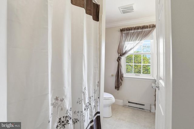 684 HUNSICKER RD, Telford, PA 18969