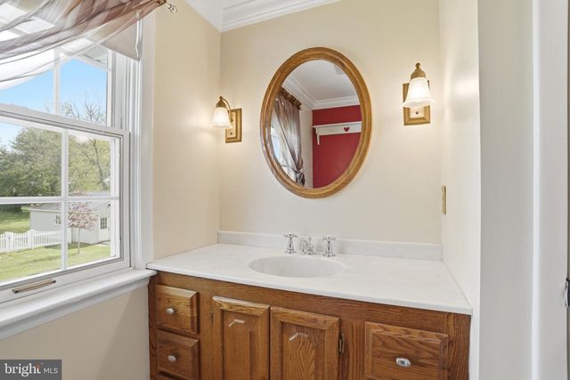 684 HUNSICKER RD, Telford, PA 18969