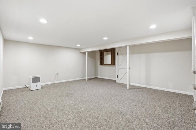 684 HUNSICKER RD, Telford, PA 18969