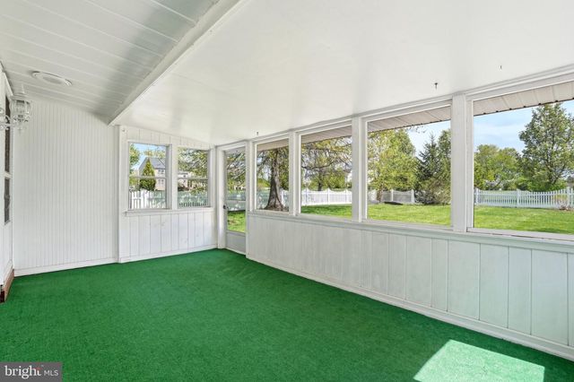 684 HUNSICKER RD, Telford, PA 18969