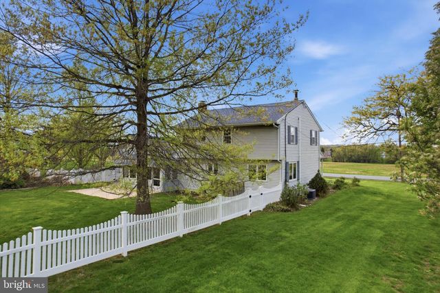 684 HUNSICKER RD, Telford, PA 18969