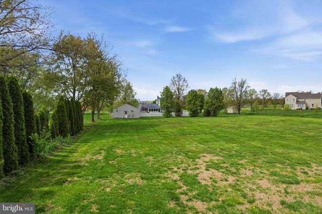 684 HUNSICKER RD, Telford, PA 18969