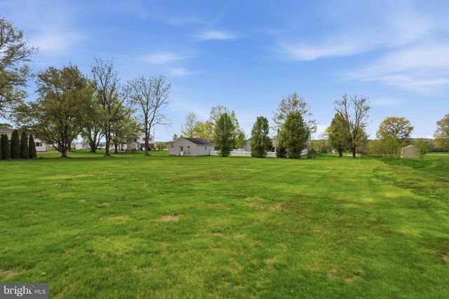 684 HUNSICKER RD, Telford, PA 18969