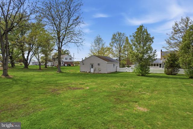 684 HUNSICKER RD, Telford, PA 18969