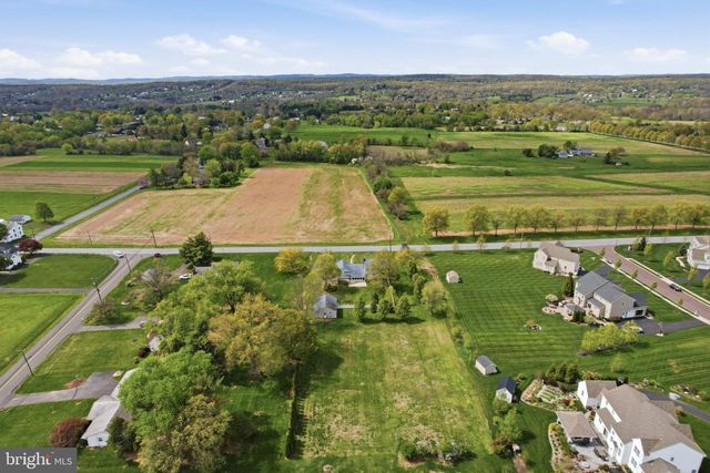 684 HUNSICKER RD, Telford, PA 18969