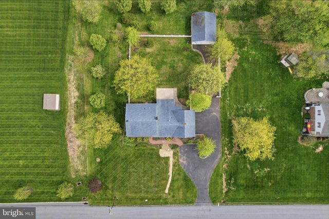 684 HUNSICKER RD, Telford, PA 18969