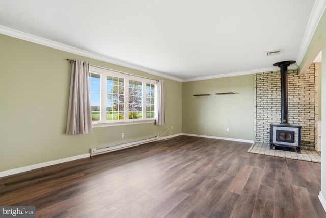 684 HUNSICKER RD, Telford, PA 18969