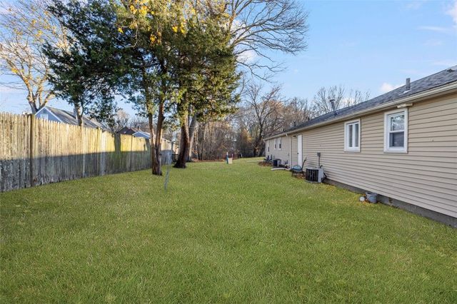 107 Keystone Drive 116, Warwick, RI 02886