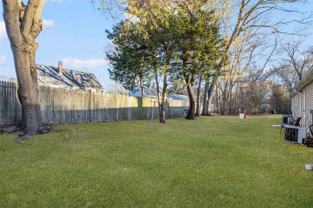 107 Keystone Drive 116, Warwick, RI 02886