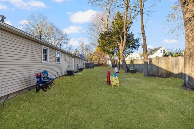 107 Keystone Drive 116, Warwick, RI 02886