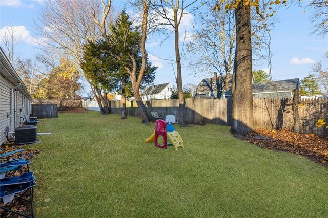 107 Keystone Drive 116, Warwick, RI 02886