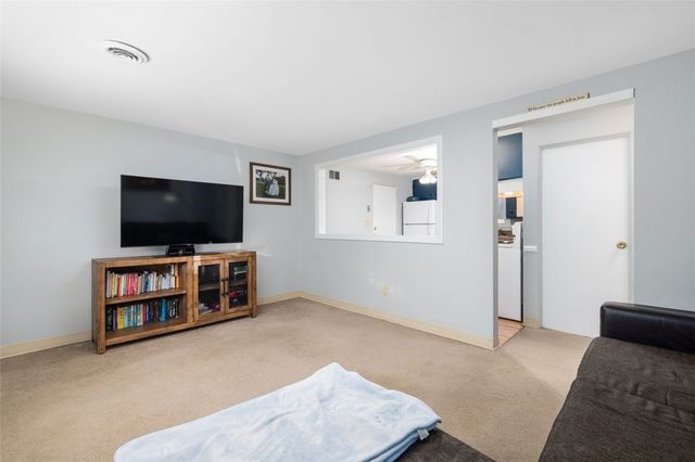 107 Keystone Drive 116, Warwick, RI 02886