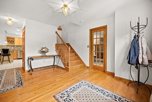 2 Furlong Circle, Lakeville, MA 02347