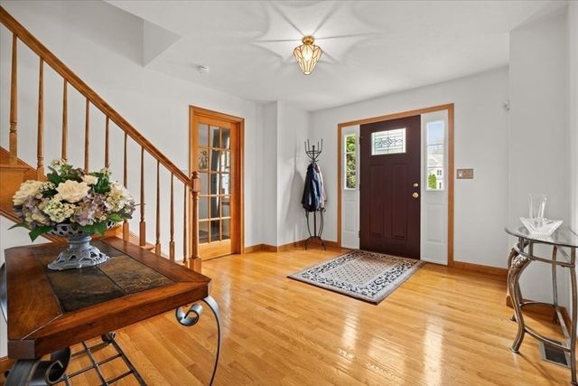 2 Furlong Circle, Lakeville, MA 02347