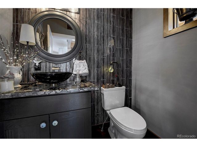 94 Crest View Dr, Black Hawk, CO 80422