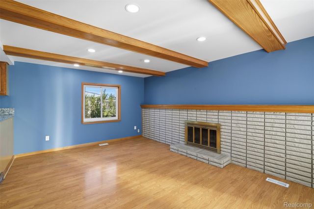 3418 Winterfield Drive, Warren, MI 48092