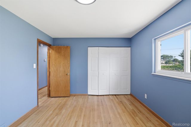 3418 Winterfield Drive, Warren, MI 48092
