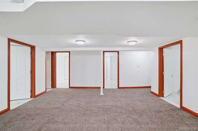 3418 Winterfield Drive, Warren, MI 48092