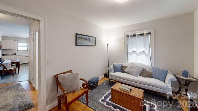 719 Oakland Street, Hendersonville, NC 28791