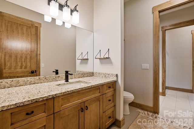18 Majestic Oak Circle, Asheville, NC 28805