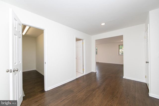 124 GREENVALE RD, Cherry Hill, NJ 08034