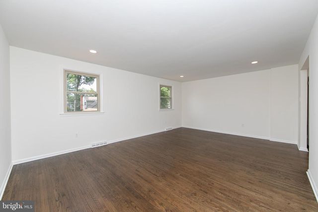 124 GREENVALE RD, Cherry Hill, NJ 08034