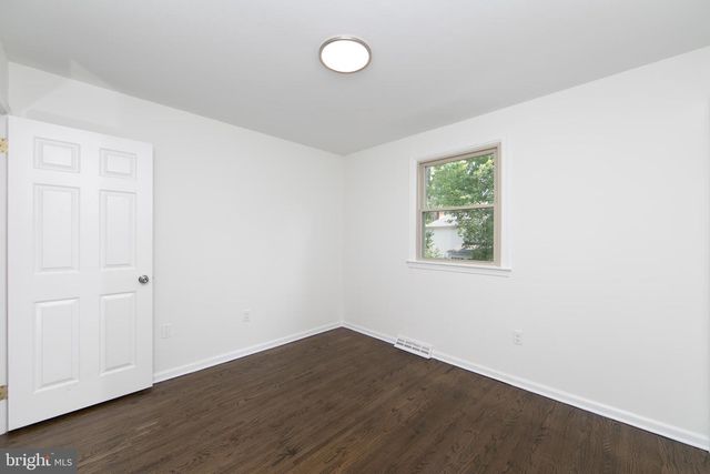 124 GREENVALE RD, Cherry Hill, NJ 08034