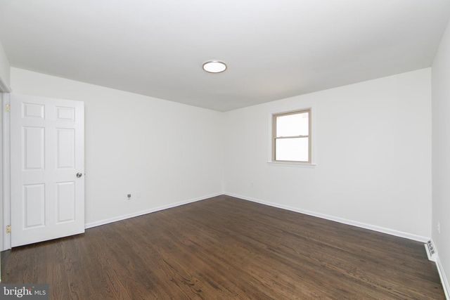 124 GREENVALE RD, Cherry Hill, NJ 08034