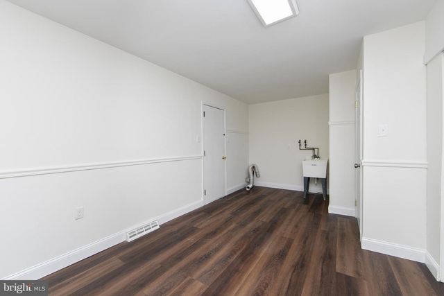124 GREENVALE RD, Cherry Hill, NJ 08034