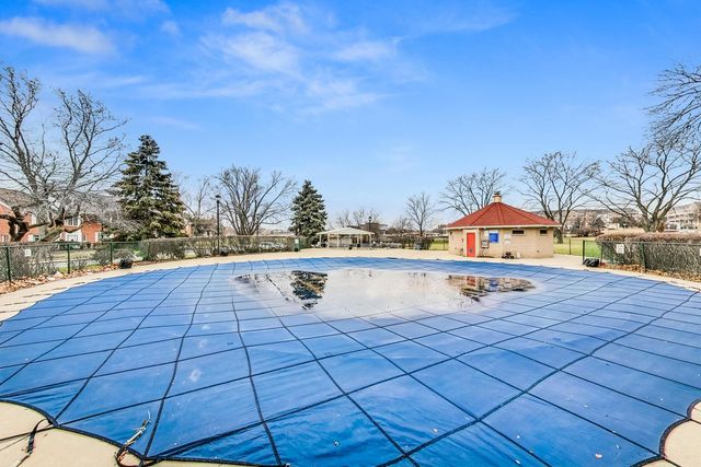40 N Tower Road 4F, Oak Brook, IL 60523