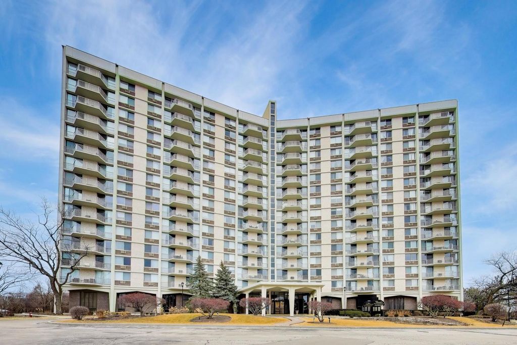 40 N Tower Road 4F, Oak Brook, IL 60523