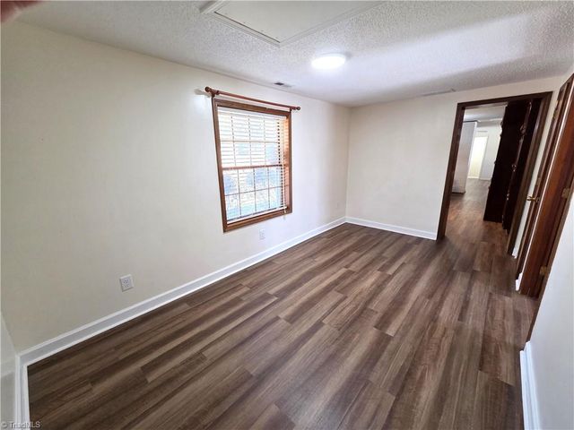 1461 Chestnut Grove Road, King, NC 27021