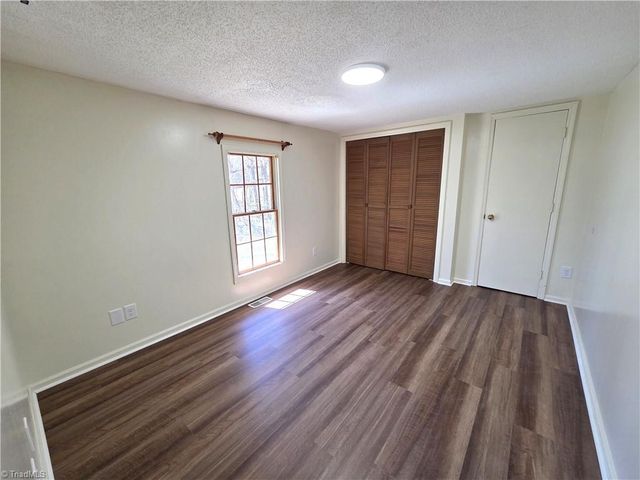 1461 Chestnut Grove Road, King, NC 27021