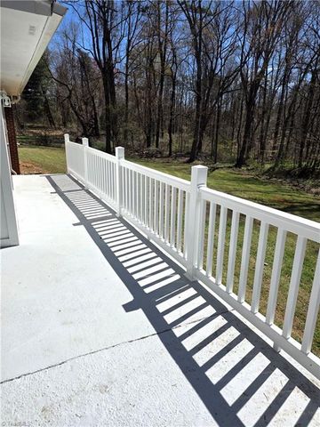 1461 Chestnut Grove Road, King, NC 27021