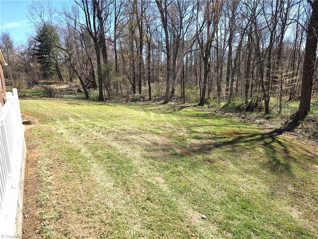 1461 Chestnut Grove Road, King, NC 27021