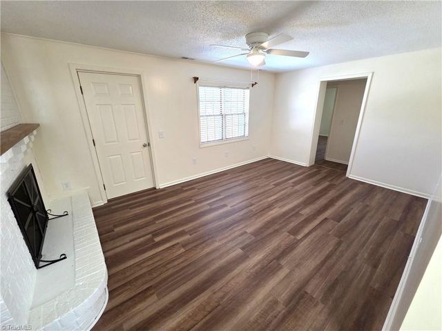 1461 Chestnut Grove Road, King, NC 27021