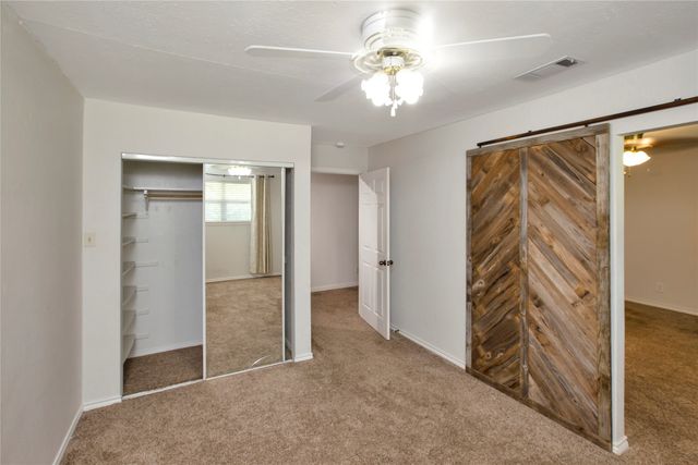 107 Oak Creek Lane, Ovilla, TX 75154