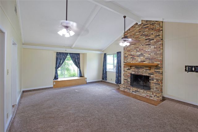 107 Oak Creek Lane, Ovilla, TX 75154