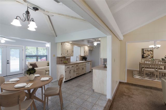 107 Oak Creek Lane, Ovilla, TX 75154