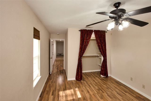 107 Oak Creek Lane, Ovilla, TX 75154