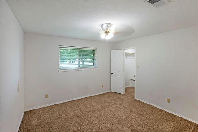 107 Oak Creek Lane, Ovilla, TX 75154