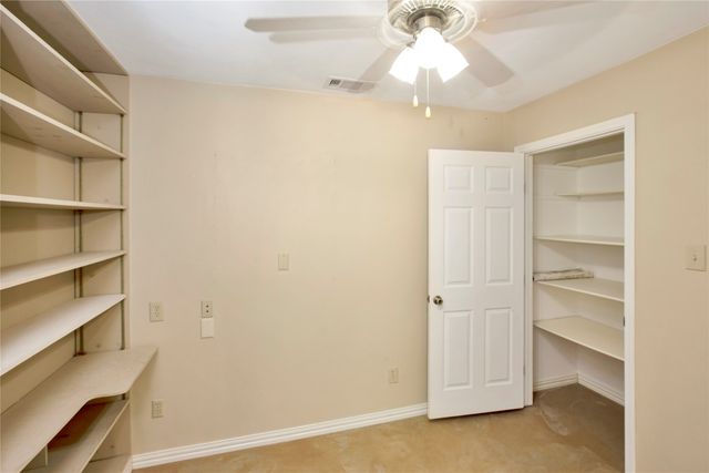 107 Oak Creek Lane, Ovilla, TX 75154
