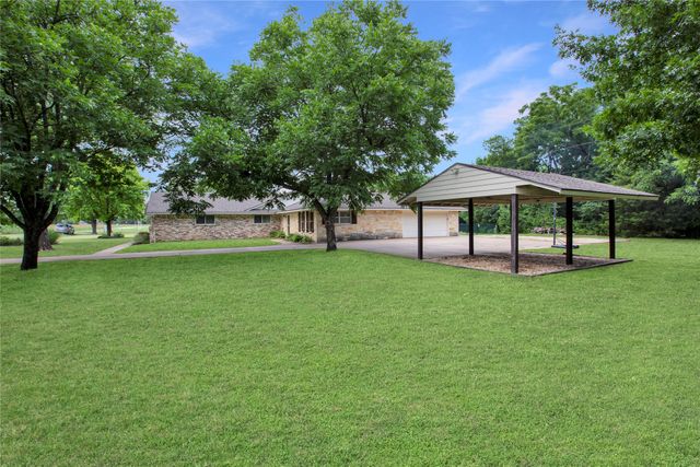 107 Oak Creek Lane, Ovilla, TX 75154