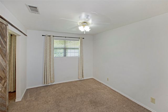 107 Oak Creek Lane, Ovilla, TX 75154