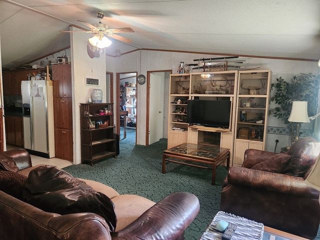 1664 County Road 4925, Trenton, TX 75490